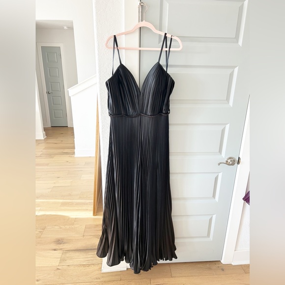 NWT Mac Duggal 26319 Black Pleated Jumpsuit - Picture 3 of 8